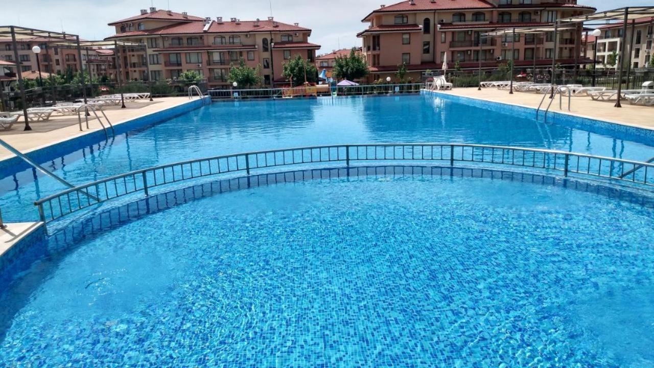 Charming Studio In Sorrento Sole Mare Sveti Vlas Exteriör bild