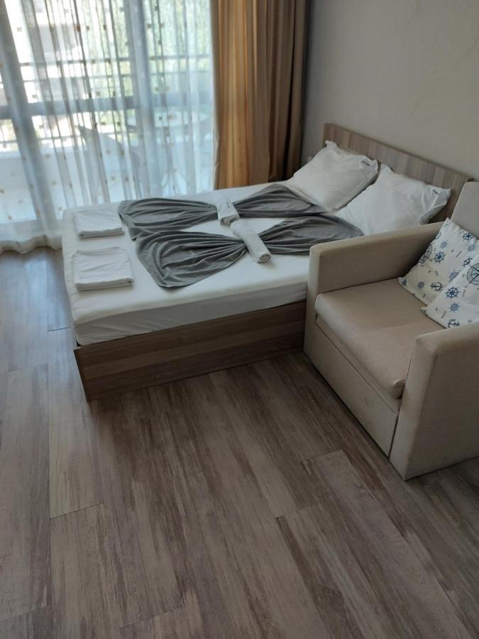 Charming Studio In Sorrento Sole Mare Sveti Vlas Exteriör bild