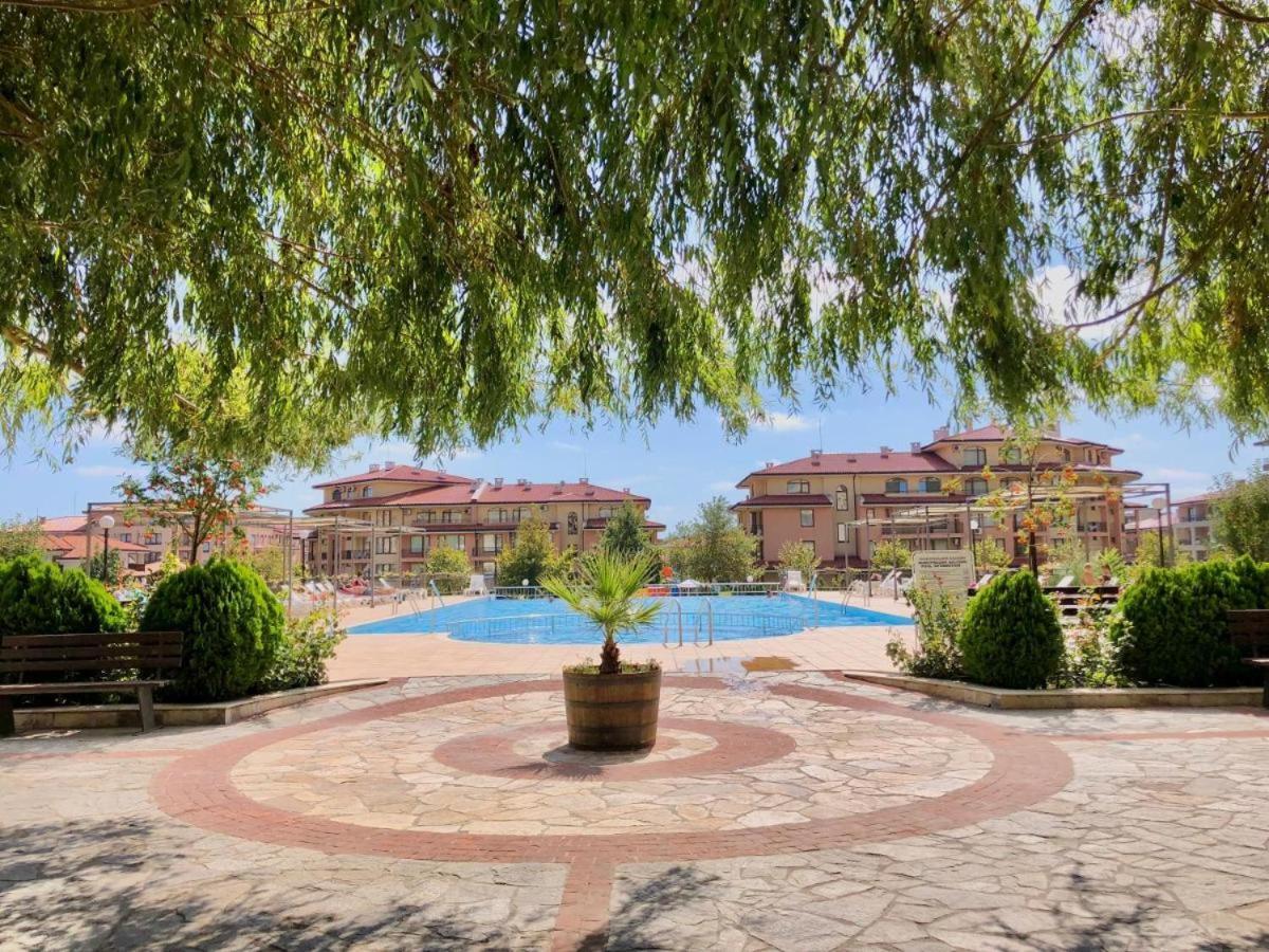 Charming Studio In Sorrento Sole Mare Sveti Vlas Exteriör bild