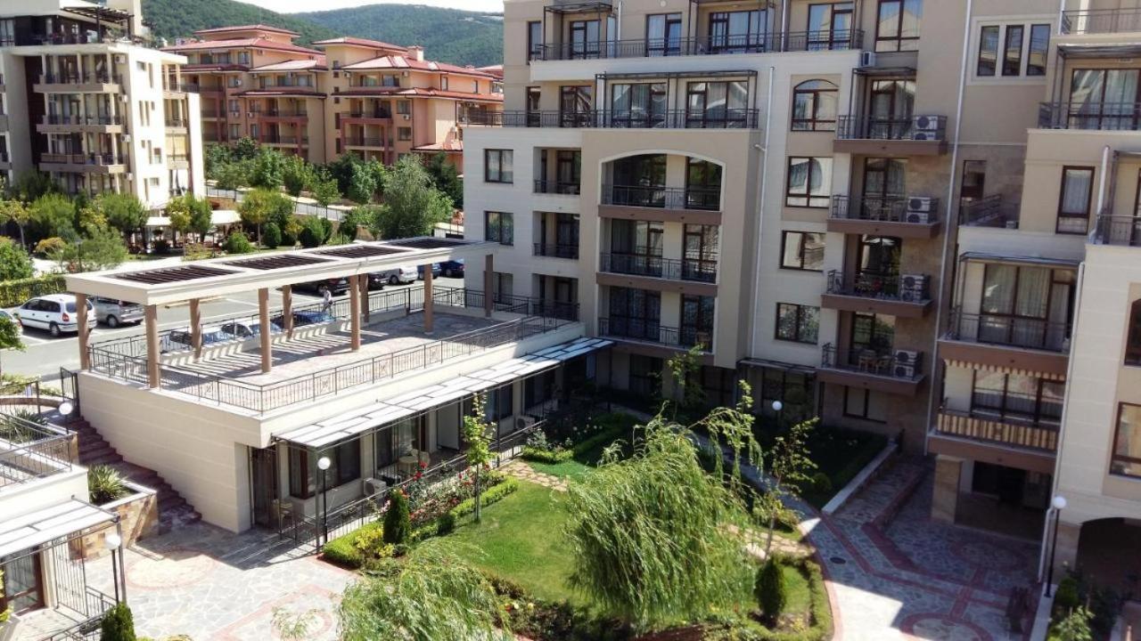 Charming Studio In Sorrento Sole Mare Sveti Vlas Exteriör bild